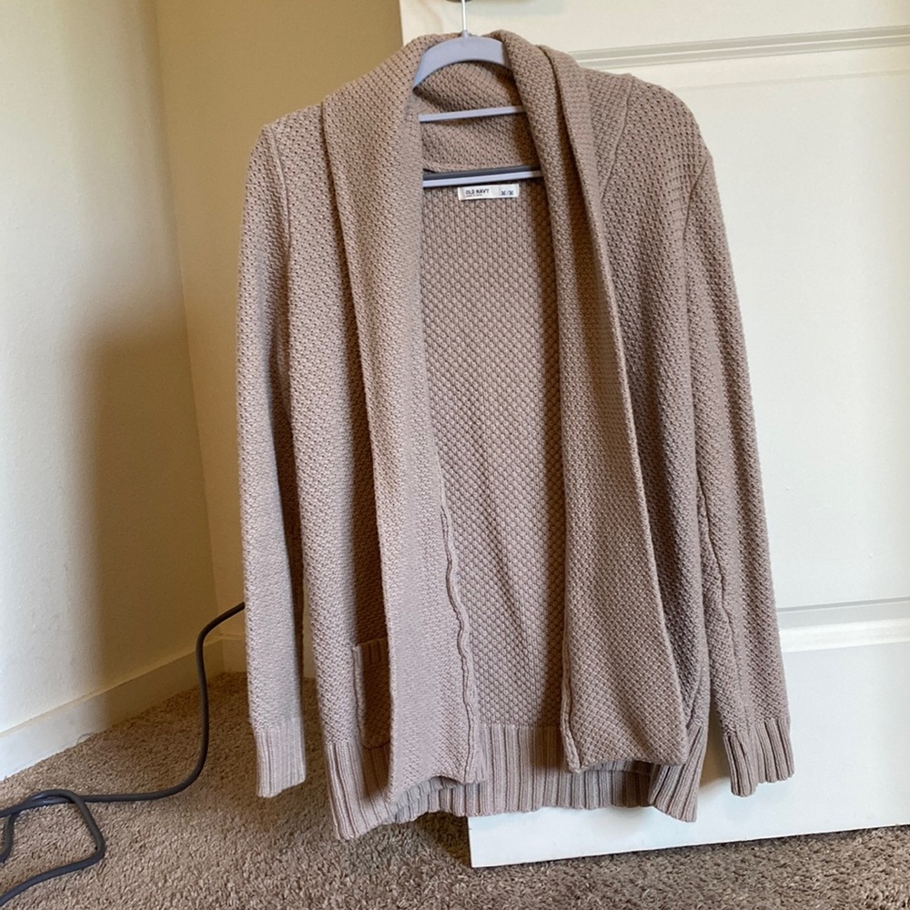 Old navy beige sweater
